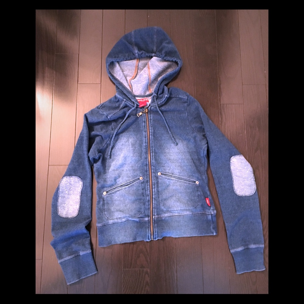 New condition never worn GUESS Zip Up Hoodie